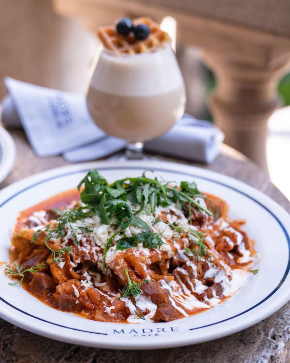 Dónde comer chilaquiles con chicharrón en CDMX