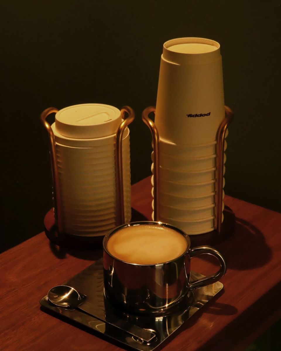 Poppy Wellness Lounge tiene un bar de café y bebidas con proteínas 