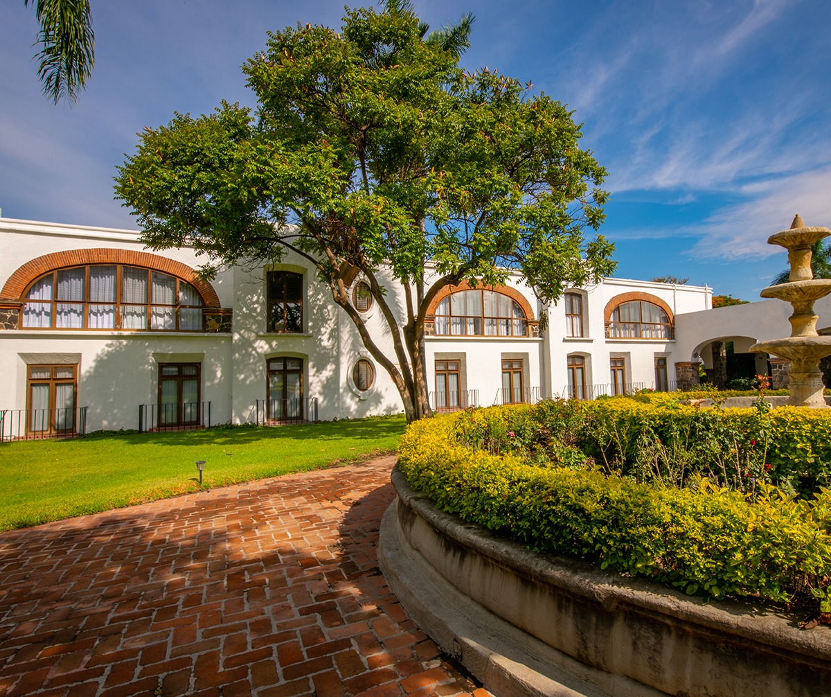 La Hacienda Cocoyoc se ubica en Morelos en una construcción del siglo XVII