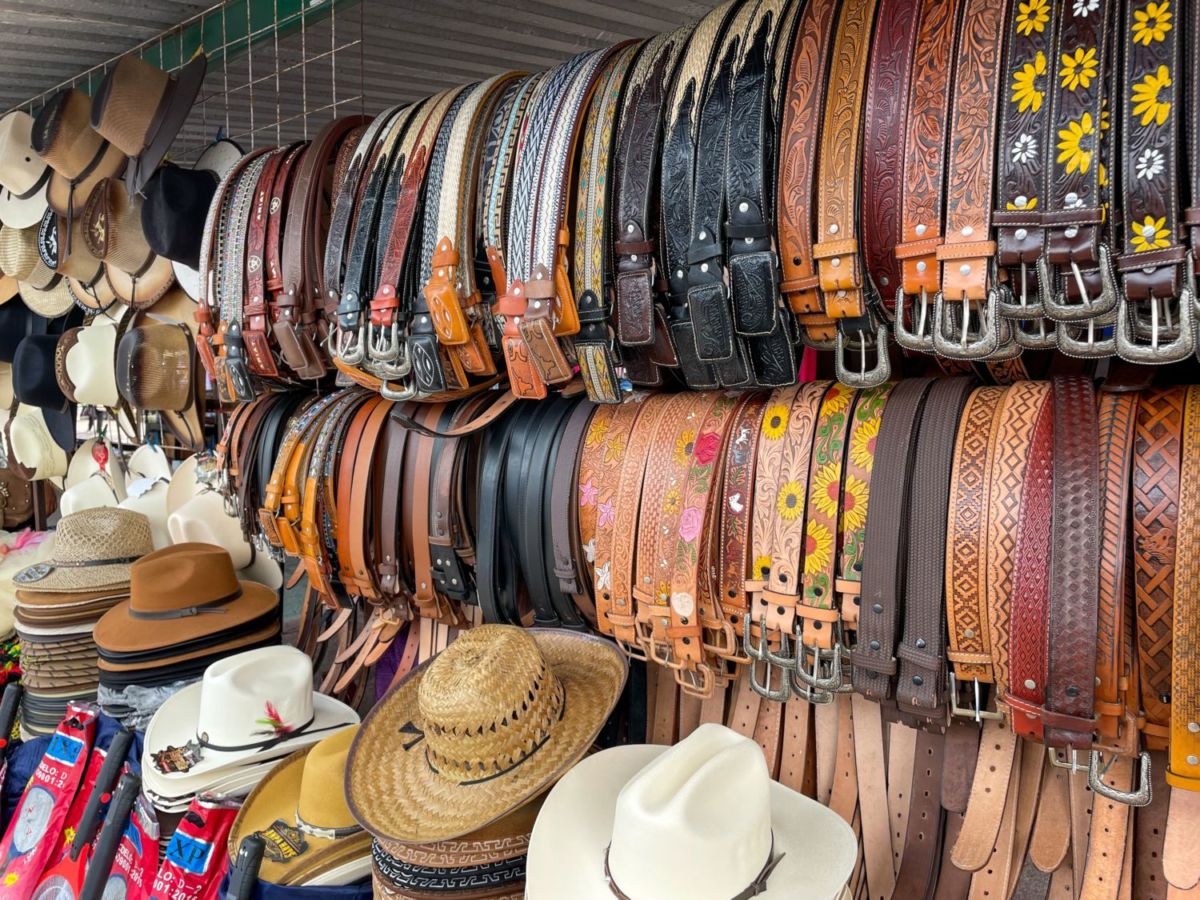 La Noria es el hogar de la talabartería, que es el arte y el oficio de trabajar el cuero