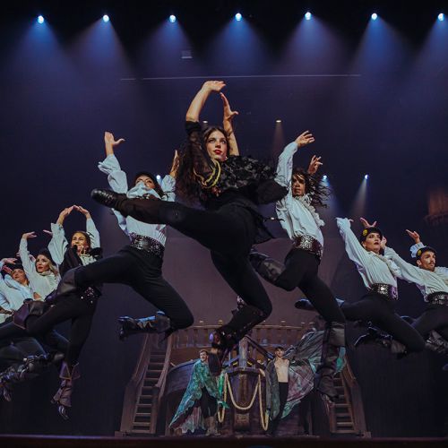 Malinche es un musical que narra una historia de amor por nuestras raíces