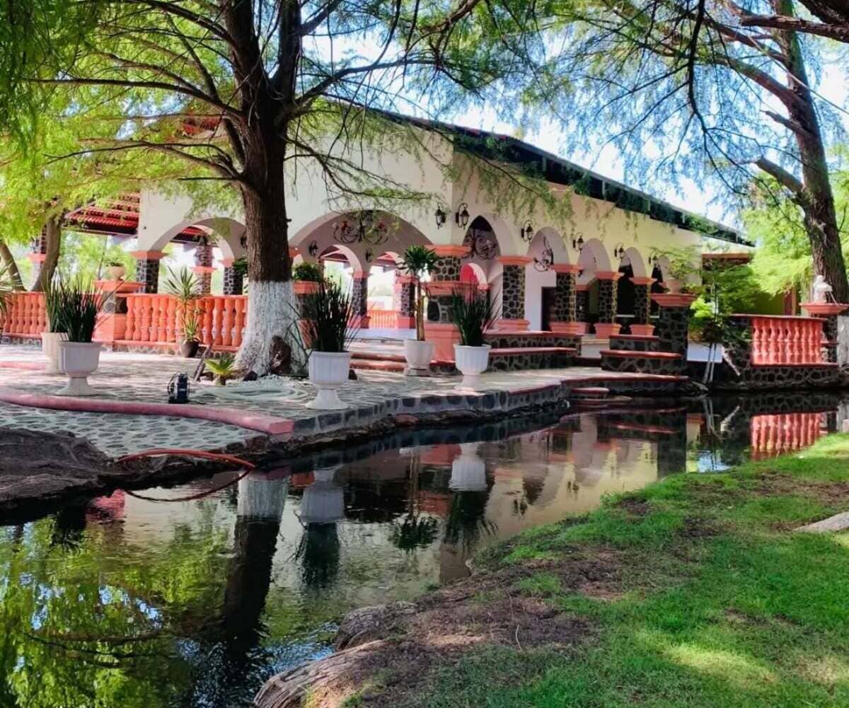La Venecia mexicana sí existe y está en este pueblito de Durango con canales que atraviesan por sus calles