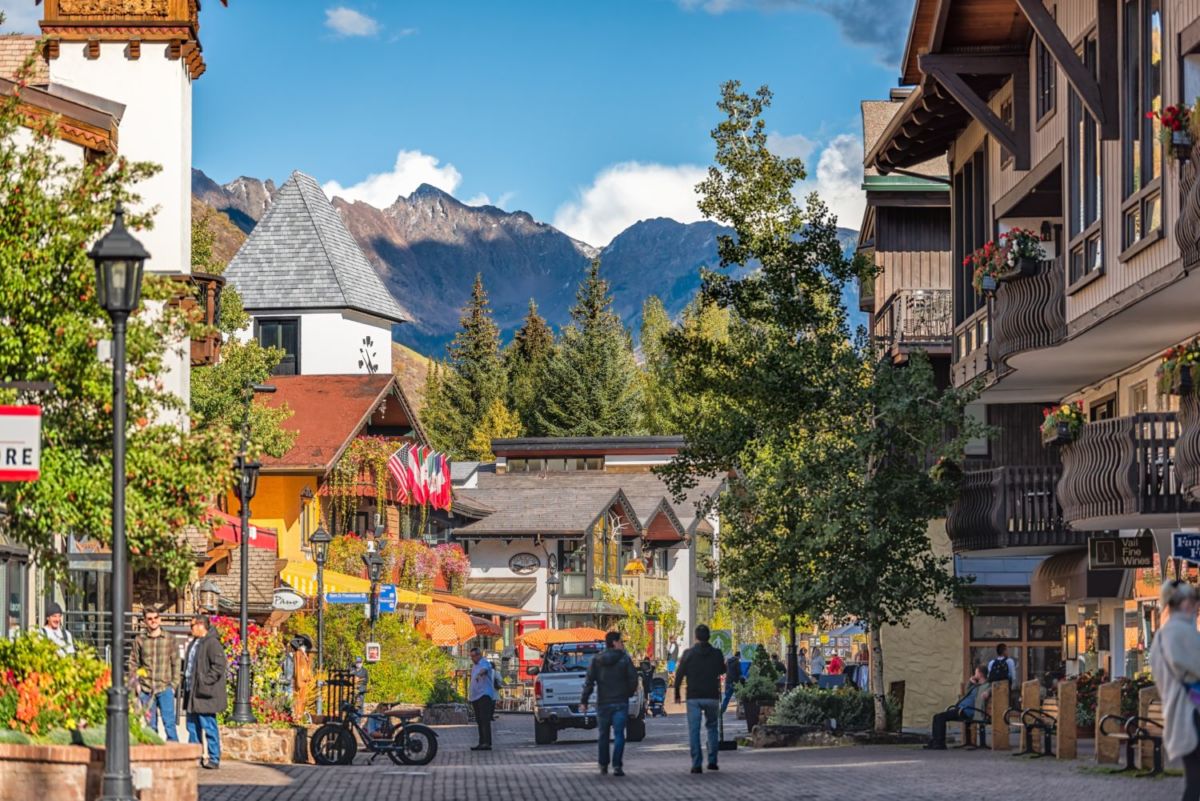 Si creías que las montañas de Colorado solo eran mágicas en invierno, espera a conocer este hotel de Vail en primavera
