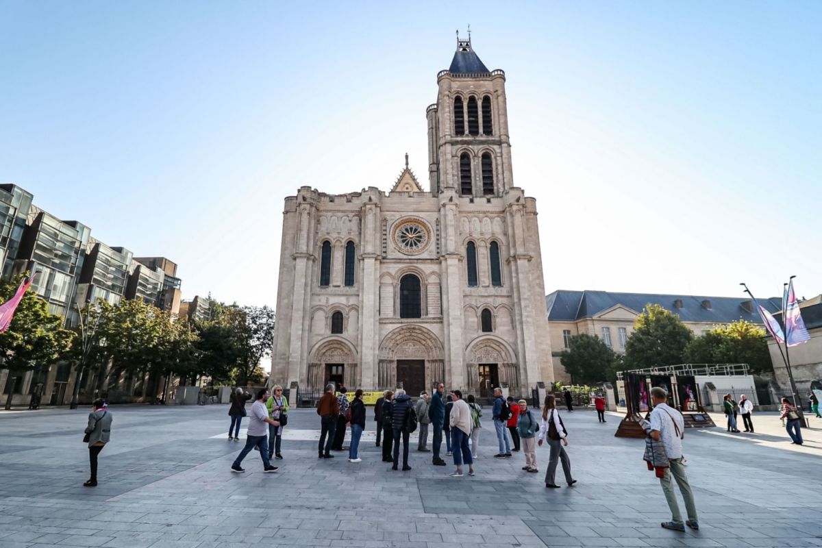 La catedral gótica más antigua del mundo está en Francia, pero no es Notre Dame