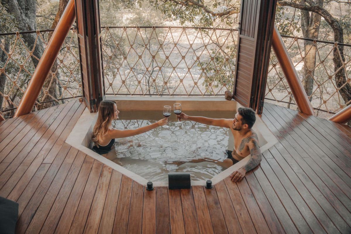 Todos quieren ir a Valle De Bravo, pero hay otro Pueblo Mágico con cabañas y manantiales para refrescarte sin tanta gente a 2 horas de la CDMX