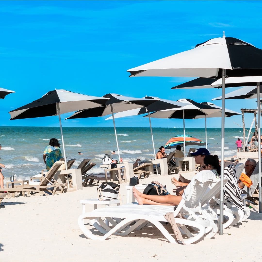Casa del Pastel también es un club de playa 