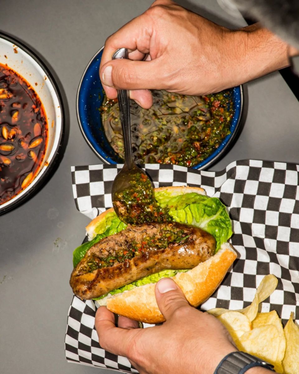 Choripan en la Cervecería Cru Cru Brew
