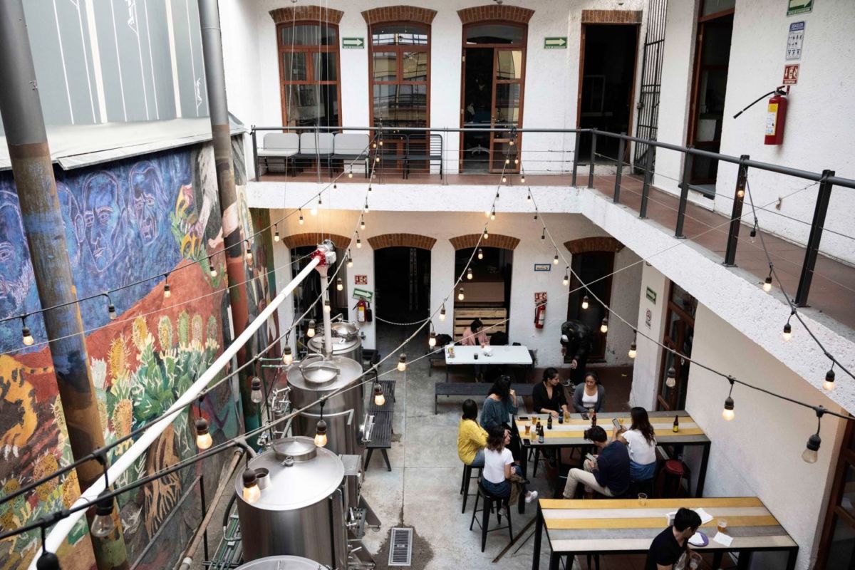 Era un antiguo monasterio para monjes y hoy es una cervecería secreta en la Colonia Roma