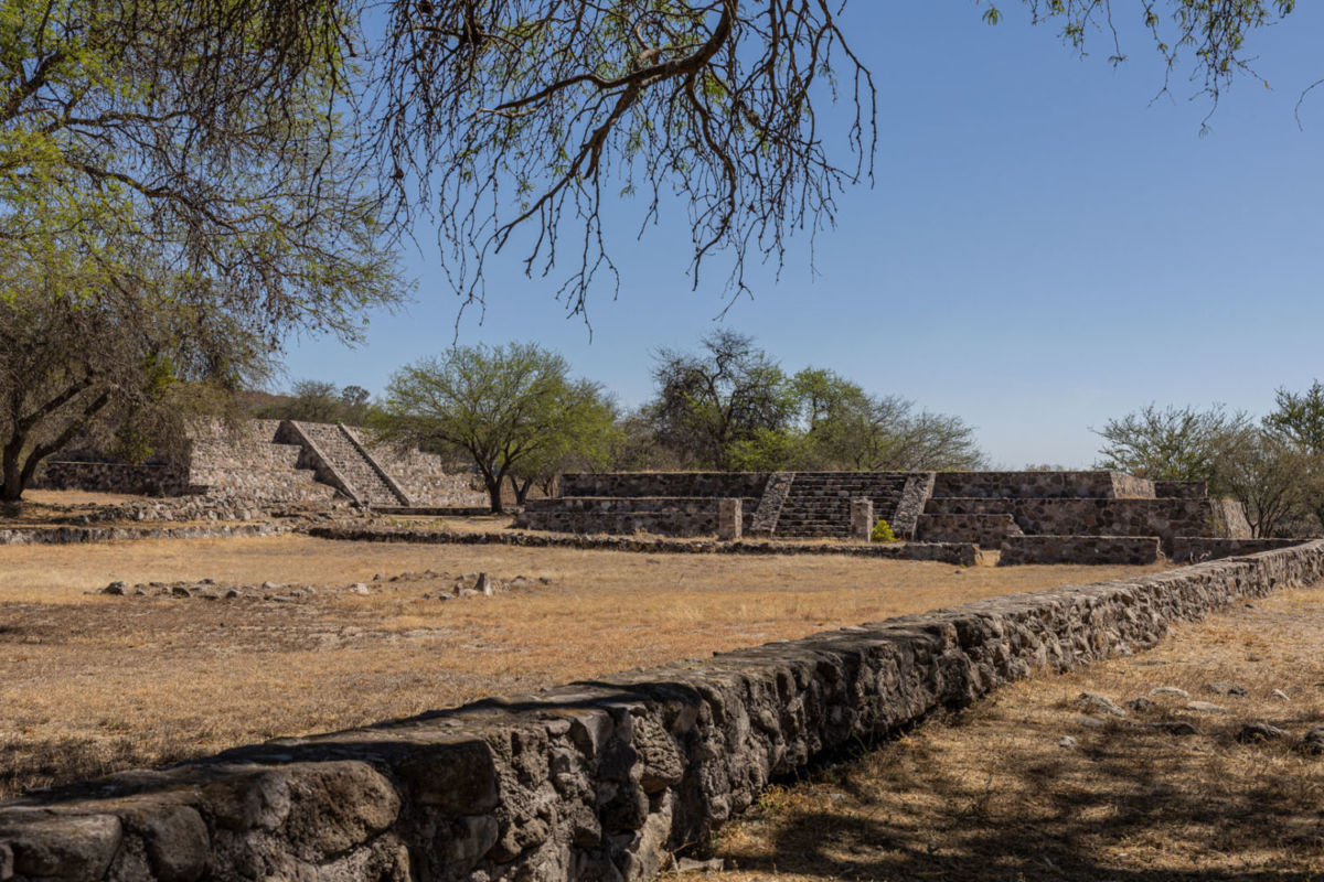 Zona Arqueológica de Tres Cerritos
