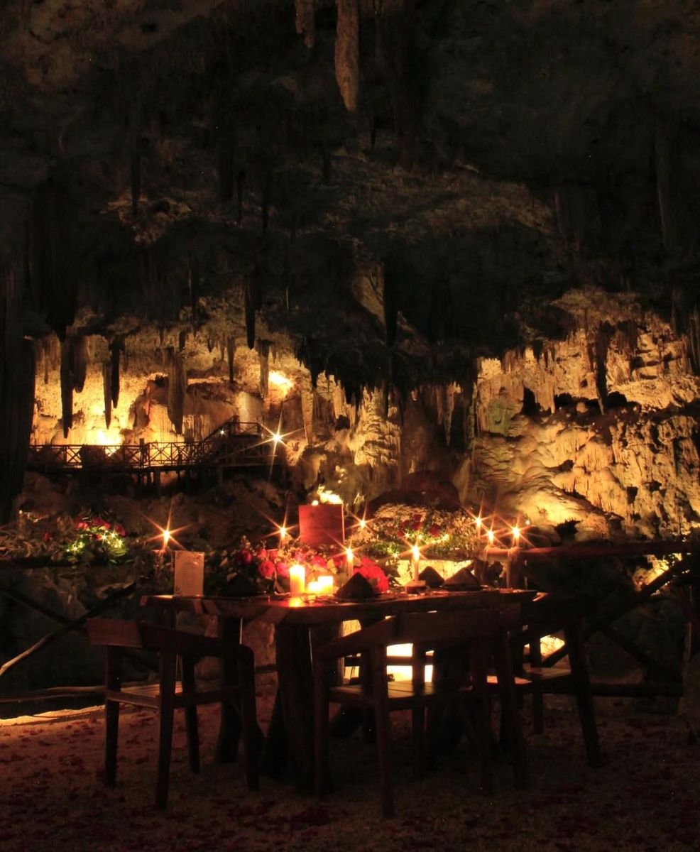 cena romántica en un cenote 