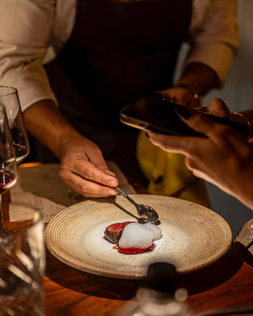 Cena a cuatro manos, KOLI y UMO. 