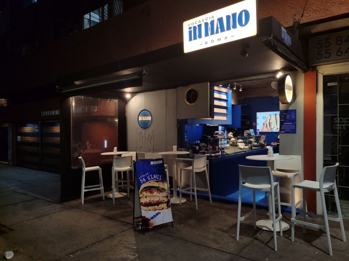 In Mano Roma en la Col. Roma