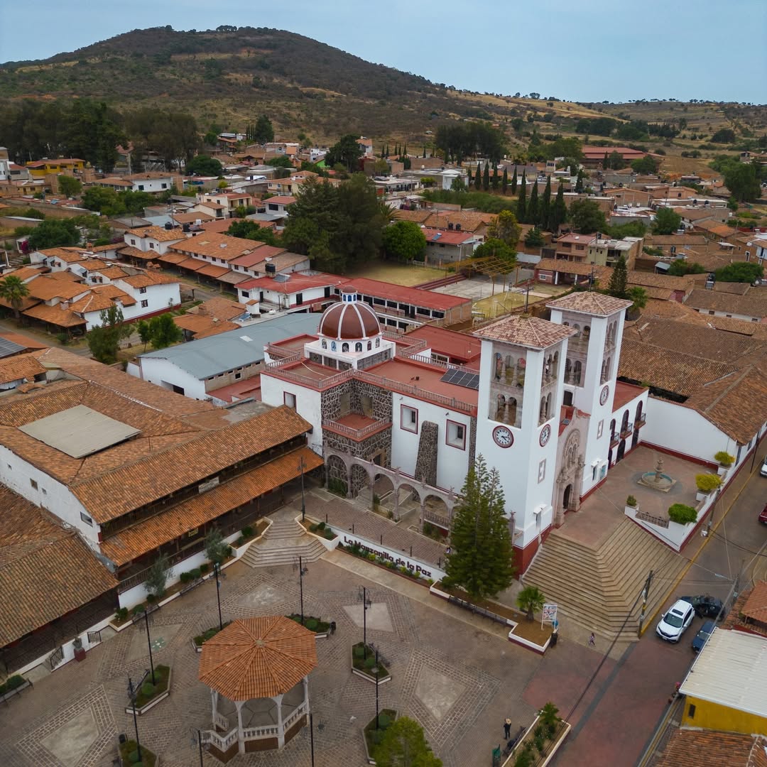 La Manzanilla de la Paz