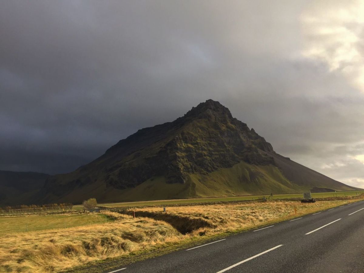 Ring Road es la carretera principal de Islandia 