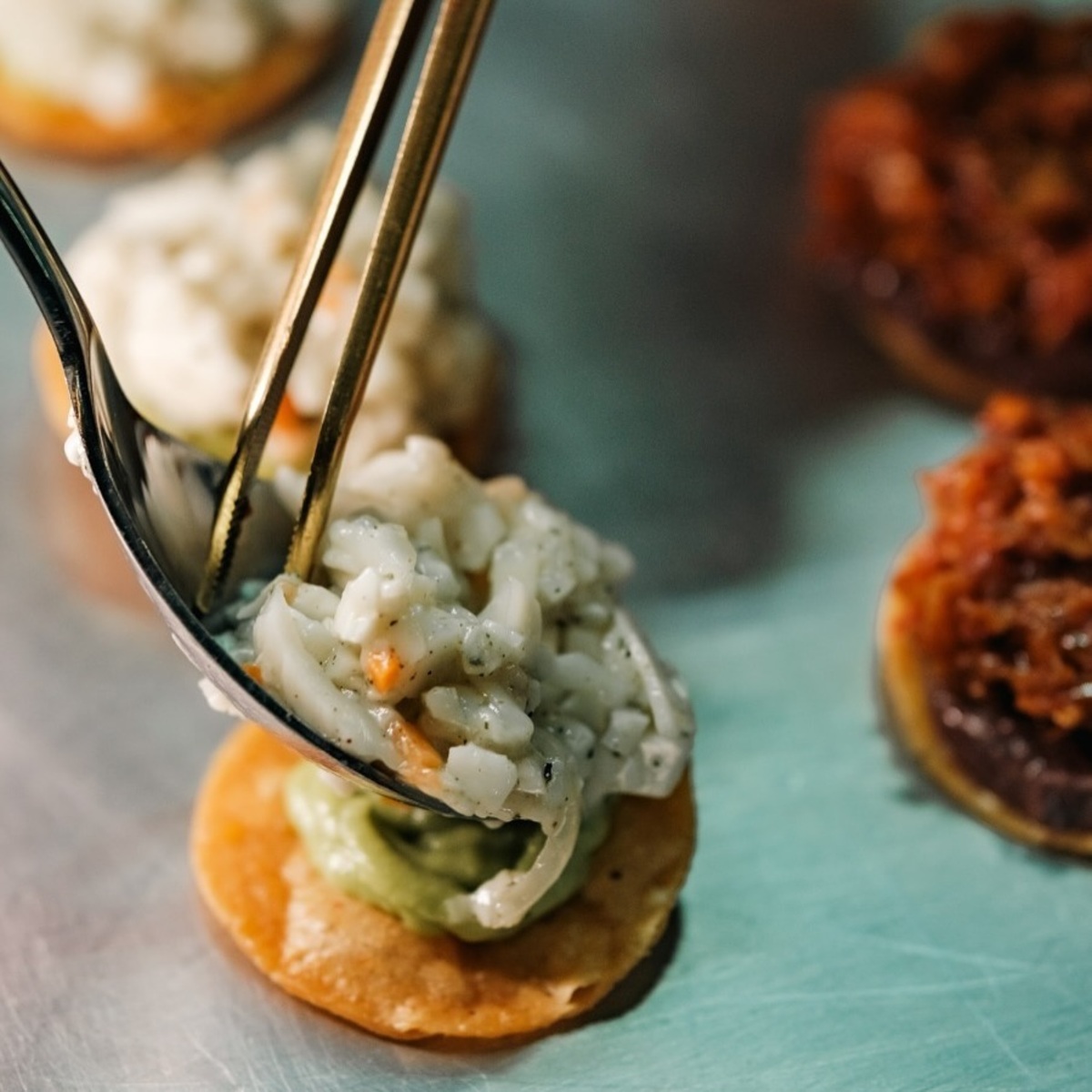 Tostada de mentiras en Carmela y Sal. 