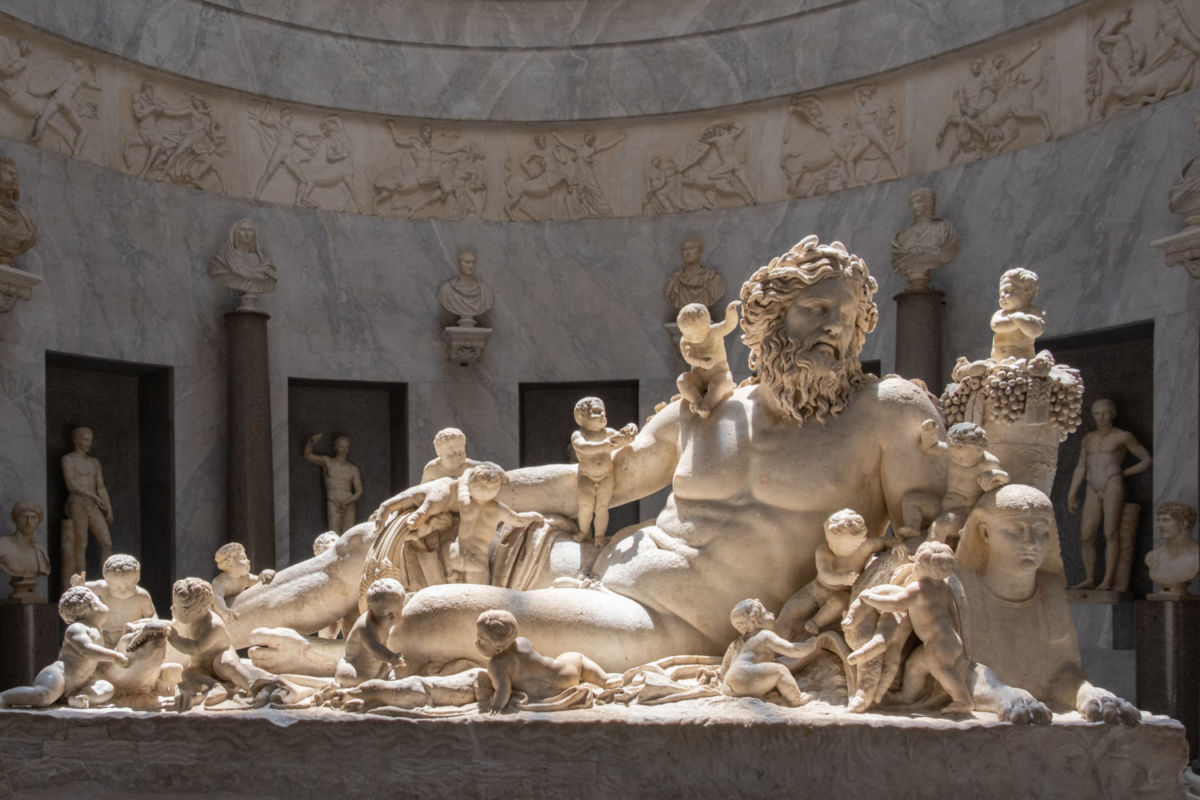 Estatua del Dios del Nilo