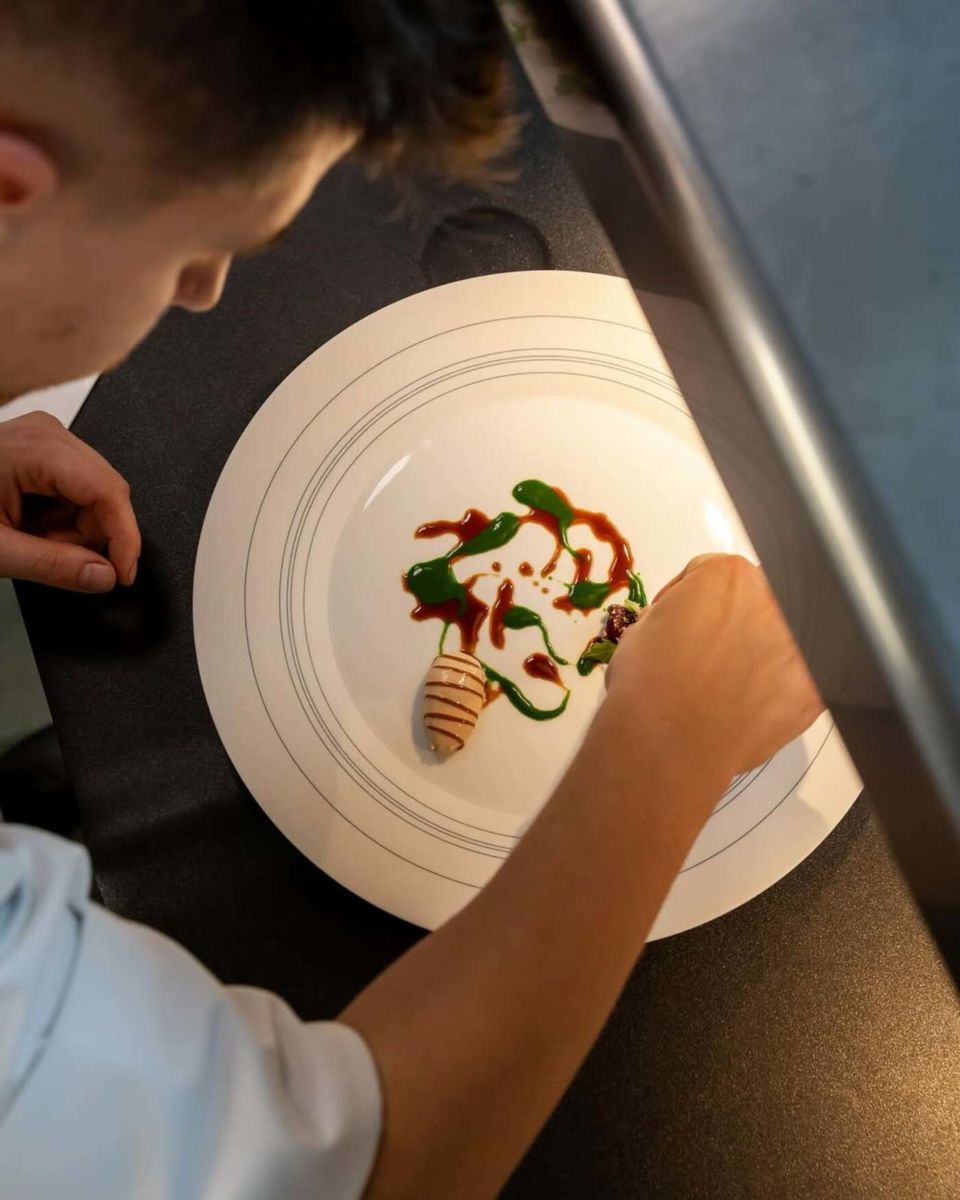 Platillos de alta gastronomía en Milán, Italia. 