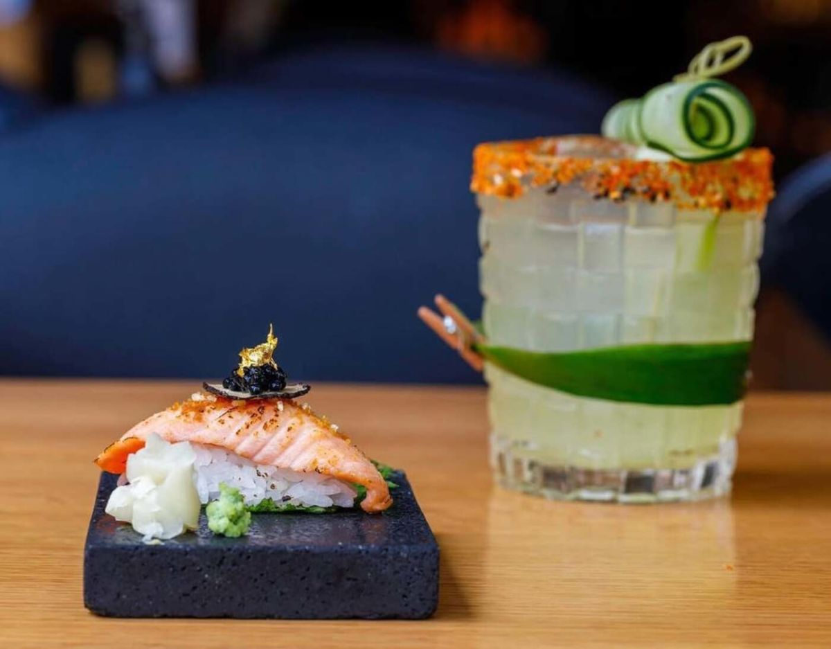 Onomura nigiri room. 