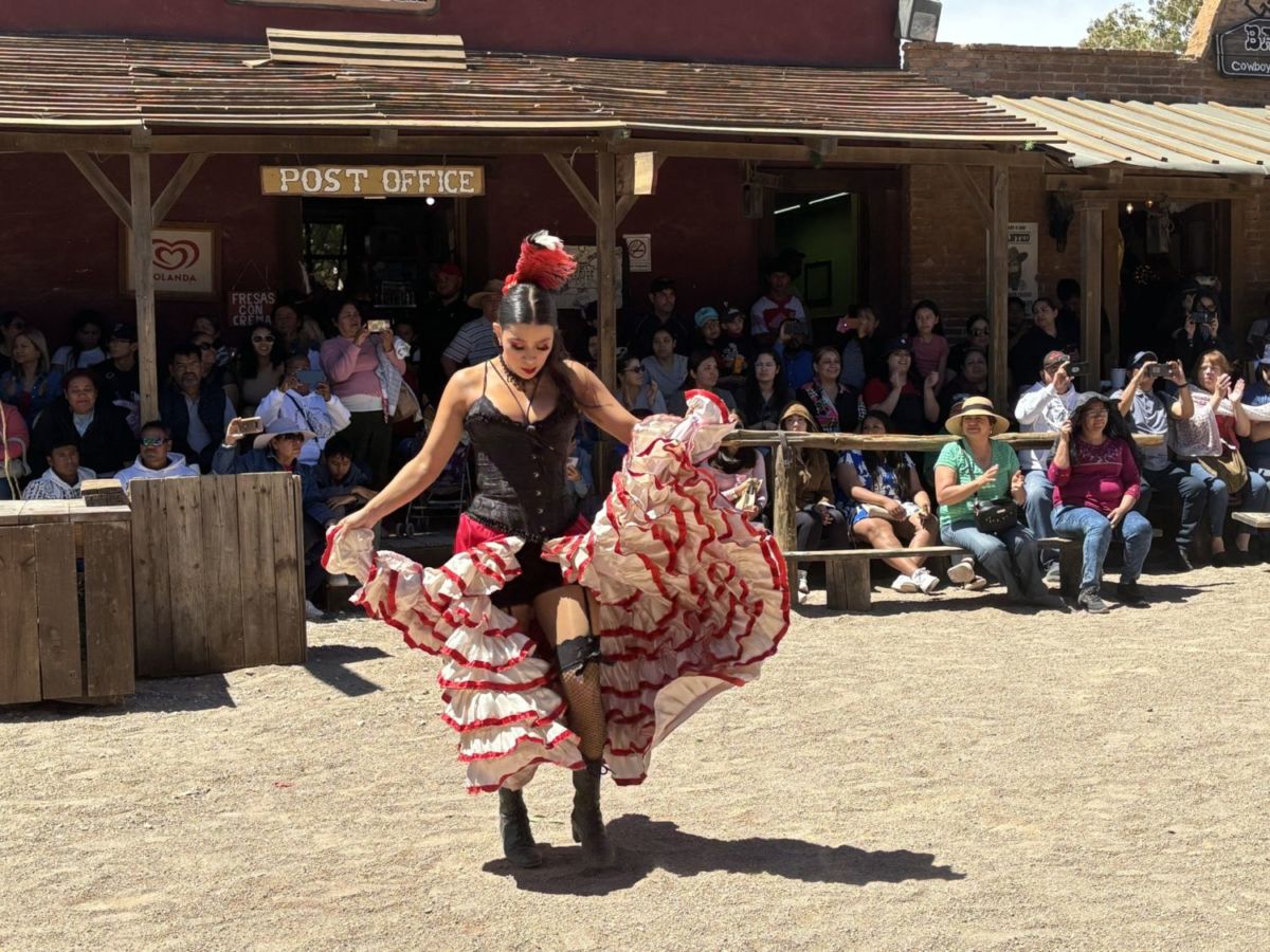 Shows en el Paseo del Viejo Oeste
