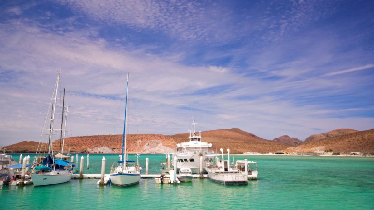 La playa Pichilingue se ubica a 20 minutos de La Paz