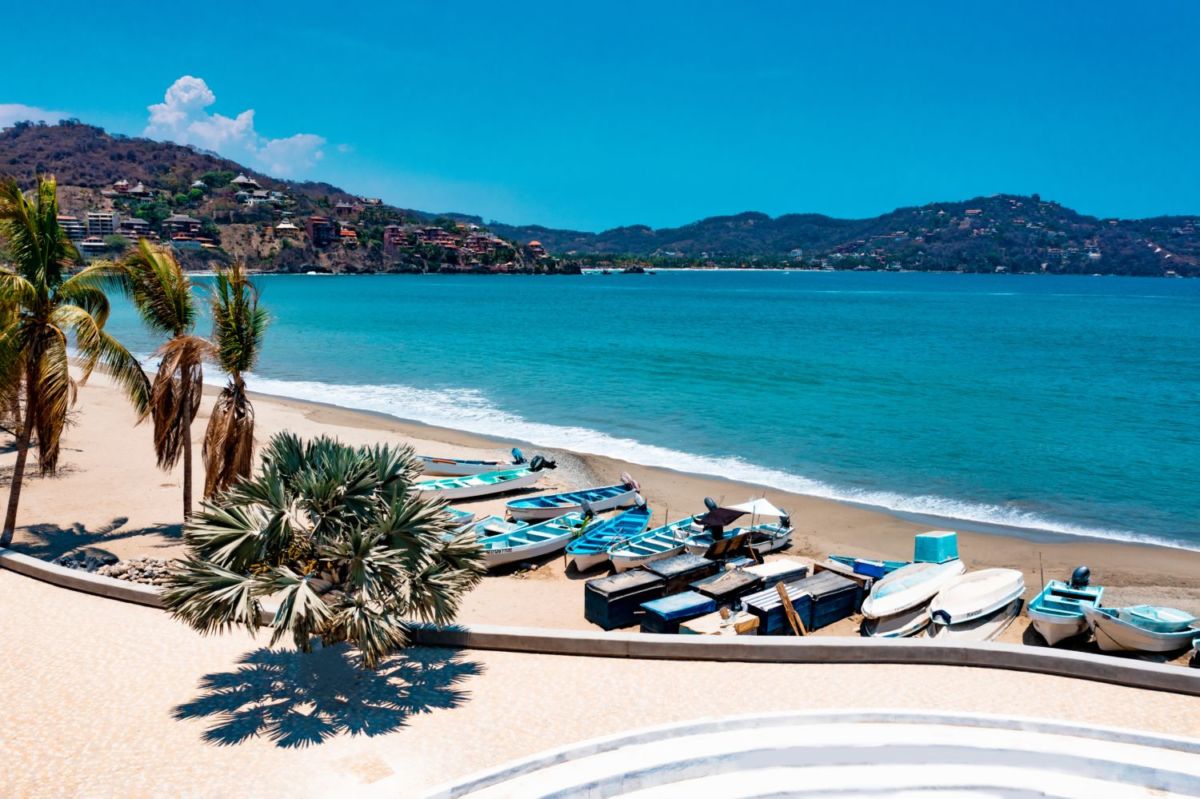 Playa La Madera zihuatanejo