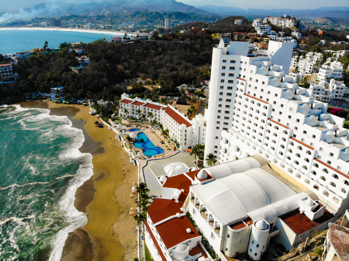 Manzanillo tiene algunas de las playas más bonitas de México 