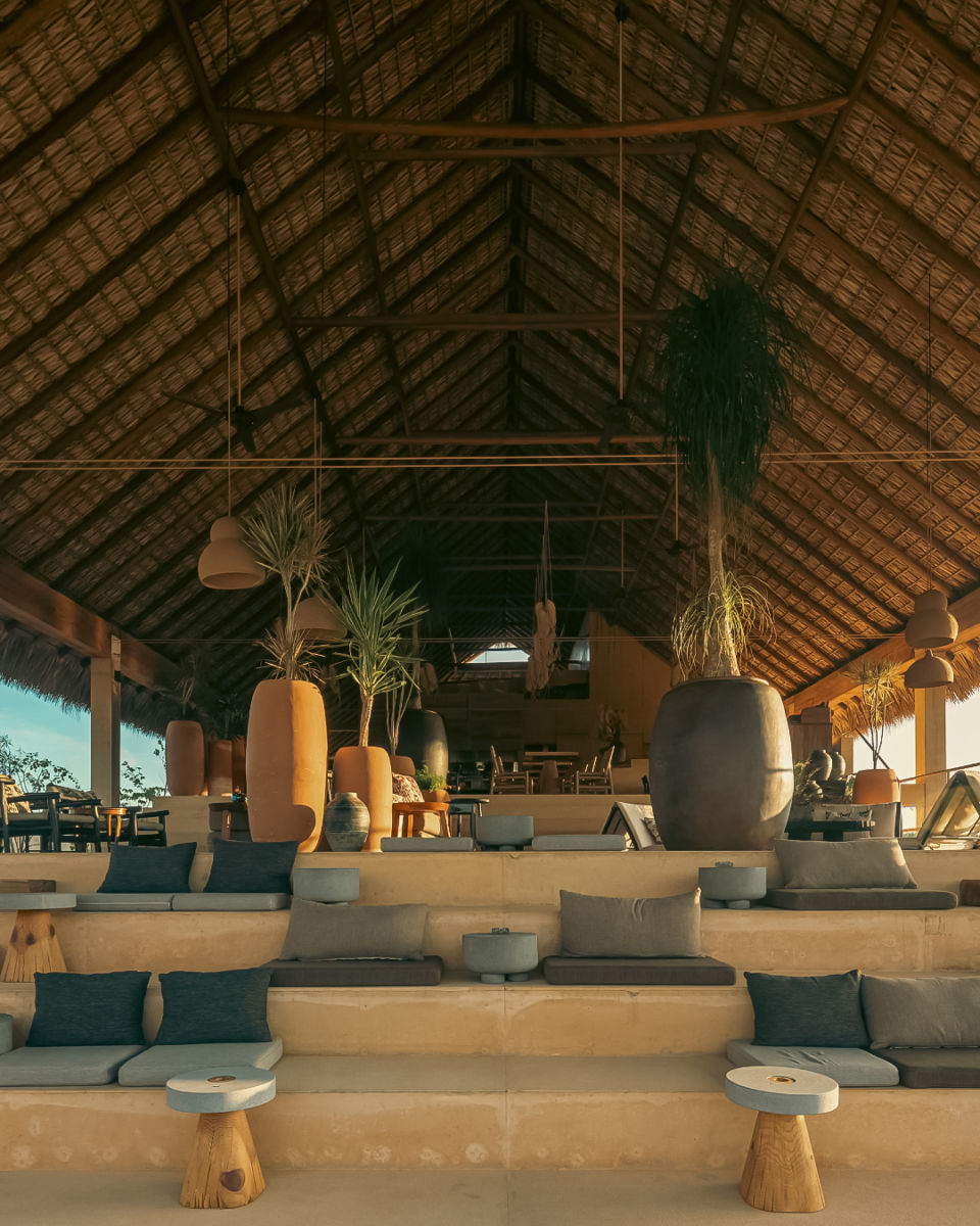 El hotel Kymaia tiene  tres centros de consumo: Septimus, Huachinango Bar y La Cueva