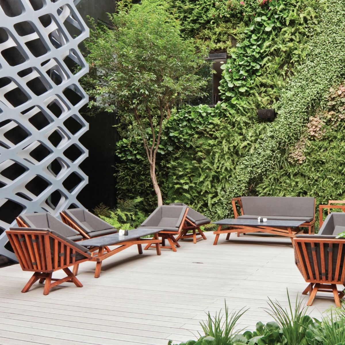 Tori Tori Temístocles