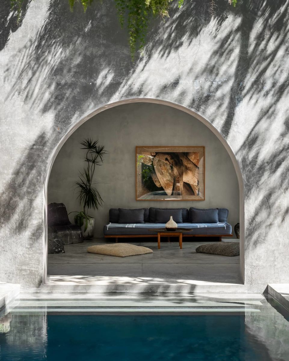 El verdadero lujo de la selva maya es esta casa minimalista con capacidad para 16 huéspedes 