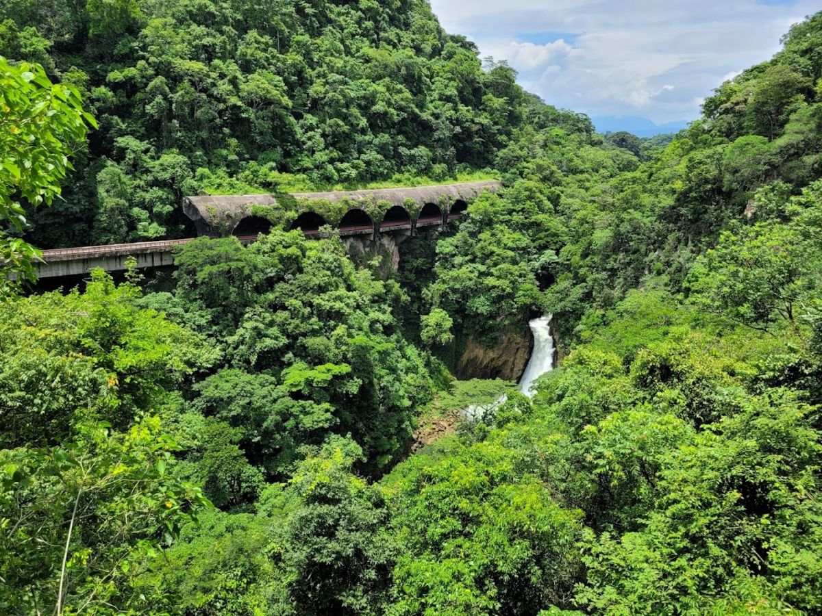 cuevas, cascadas y ríos en Veracruz 