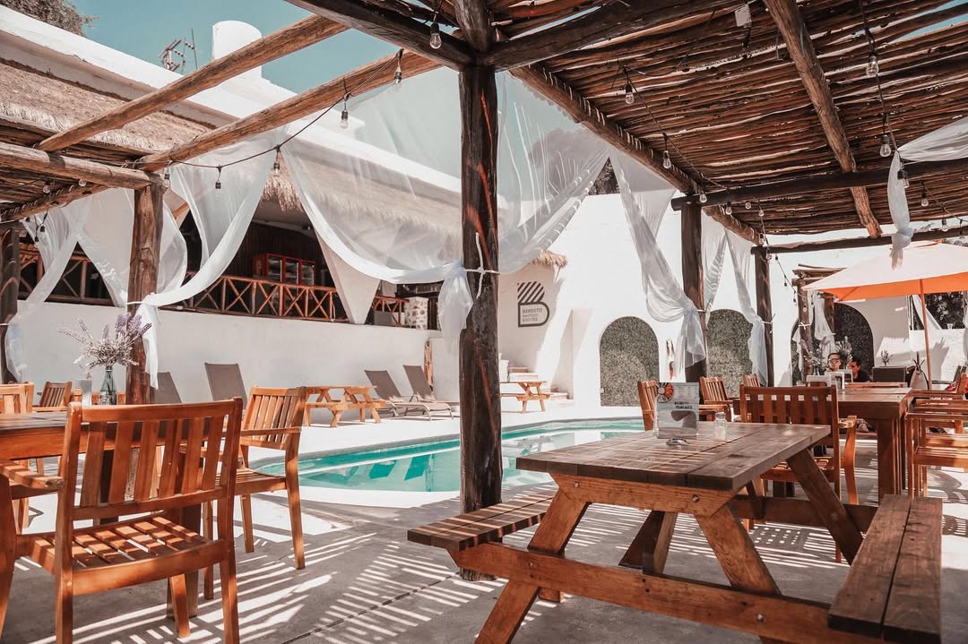 Bendito es un club de playa en el Lago de Tequesquitengo