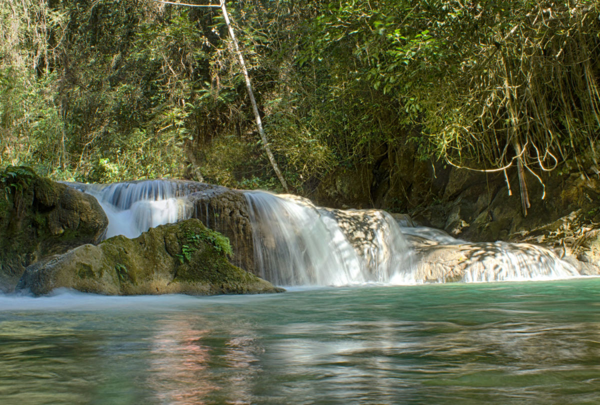Las Cascadas de Llano Grande se ubican a una hora y medio de Huatulco  