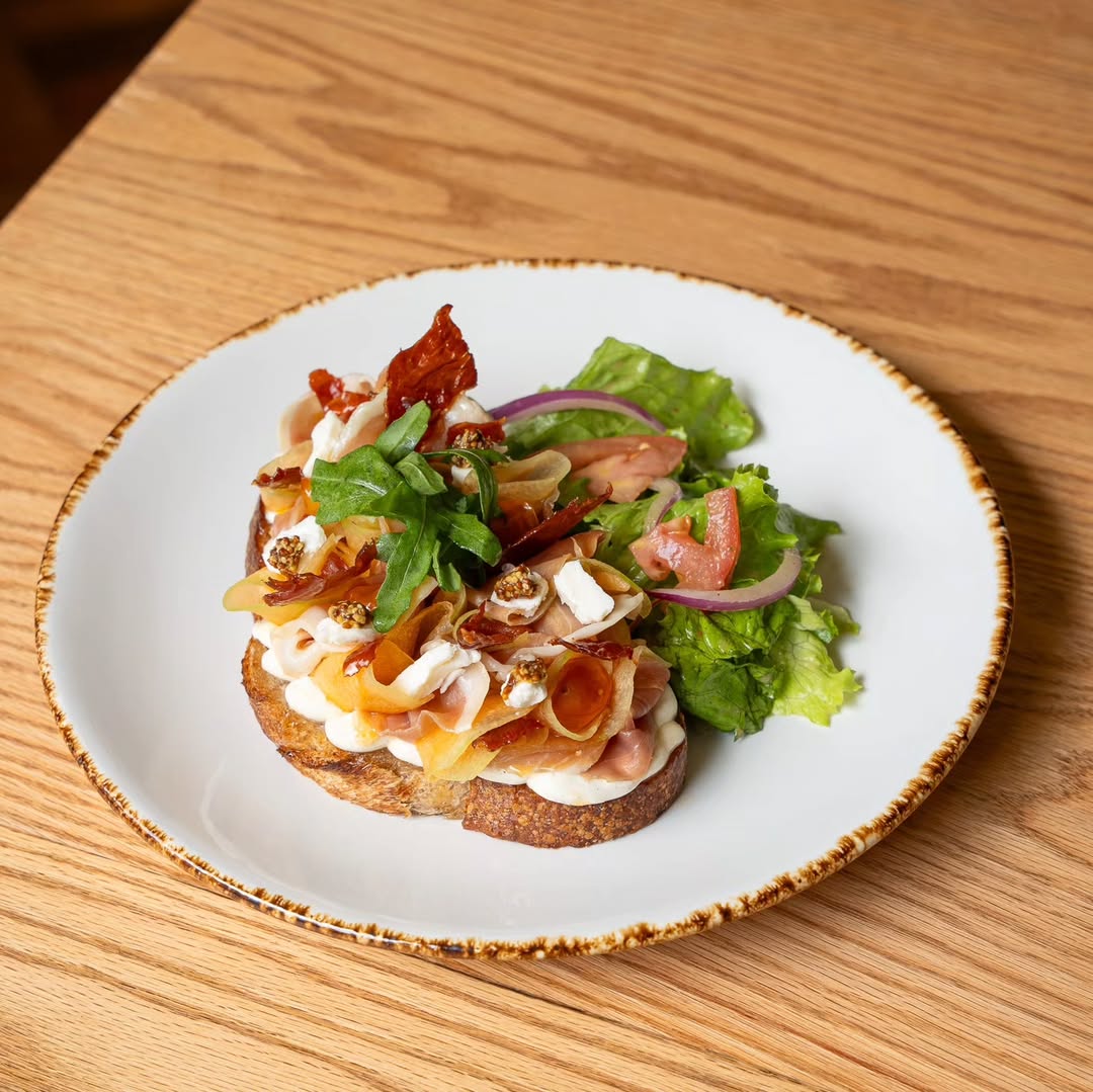 Serrano Toast en la narvarte