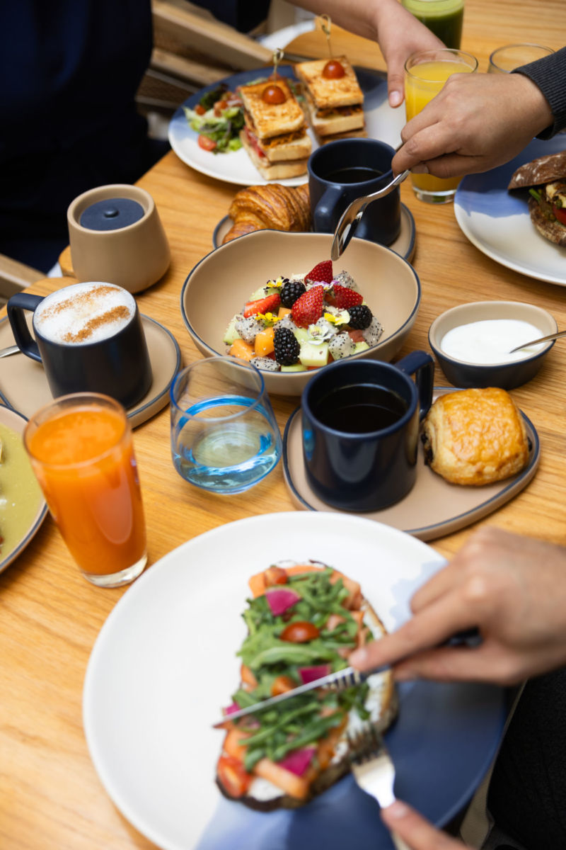 La manera más dulce de festejar a papá es llevarlo a un brunch en este precioso lugar y luego comprarle un rico postre 