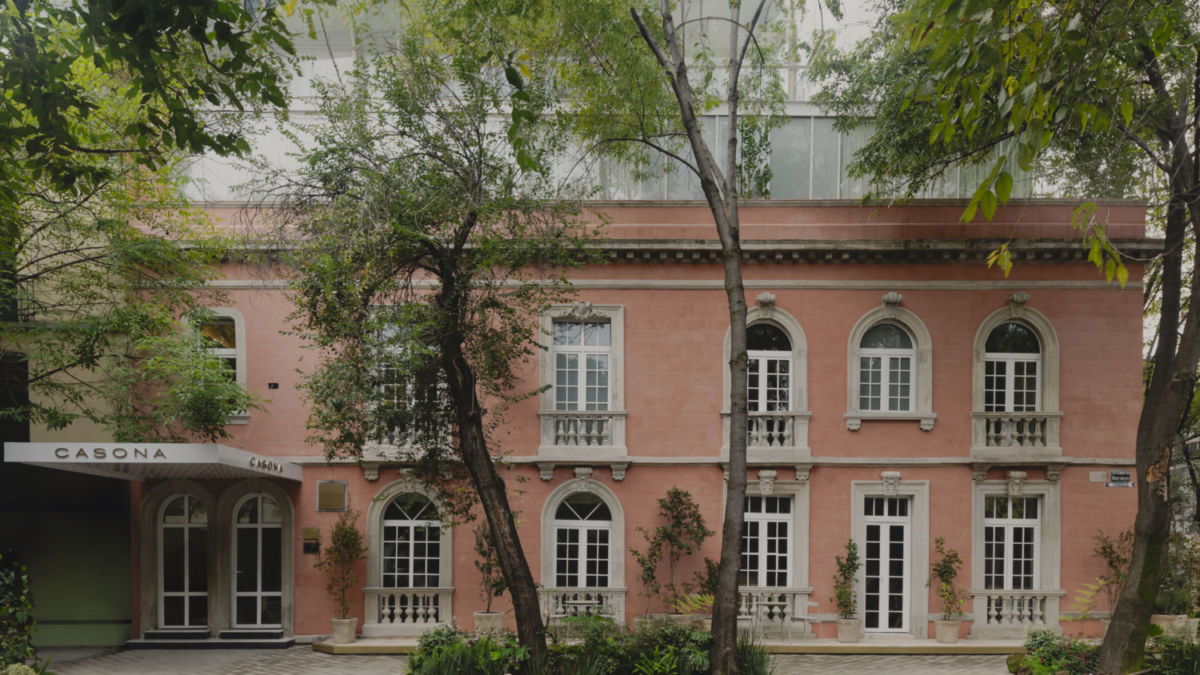 Casona Roma es un hotel boutique de lujo situado en la calle de Durango en la colonia Roma 