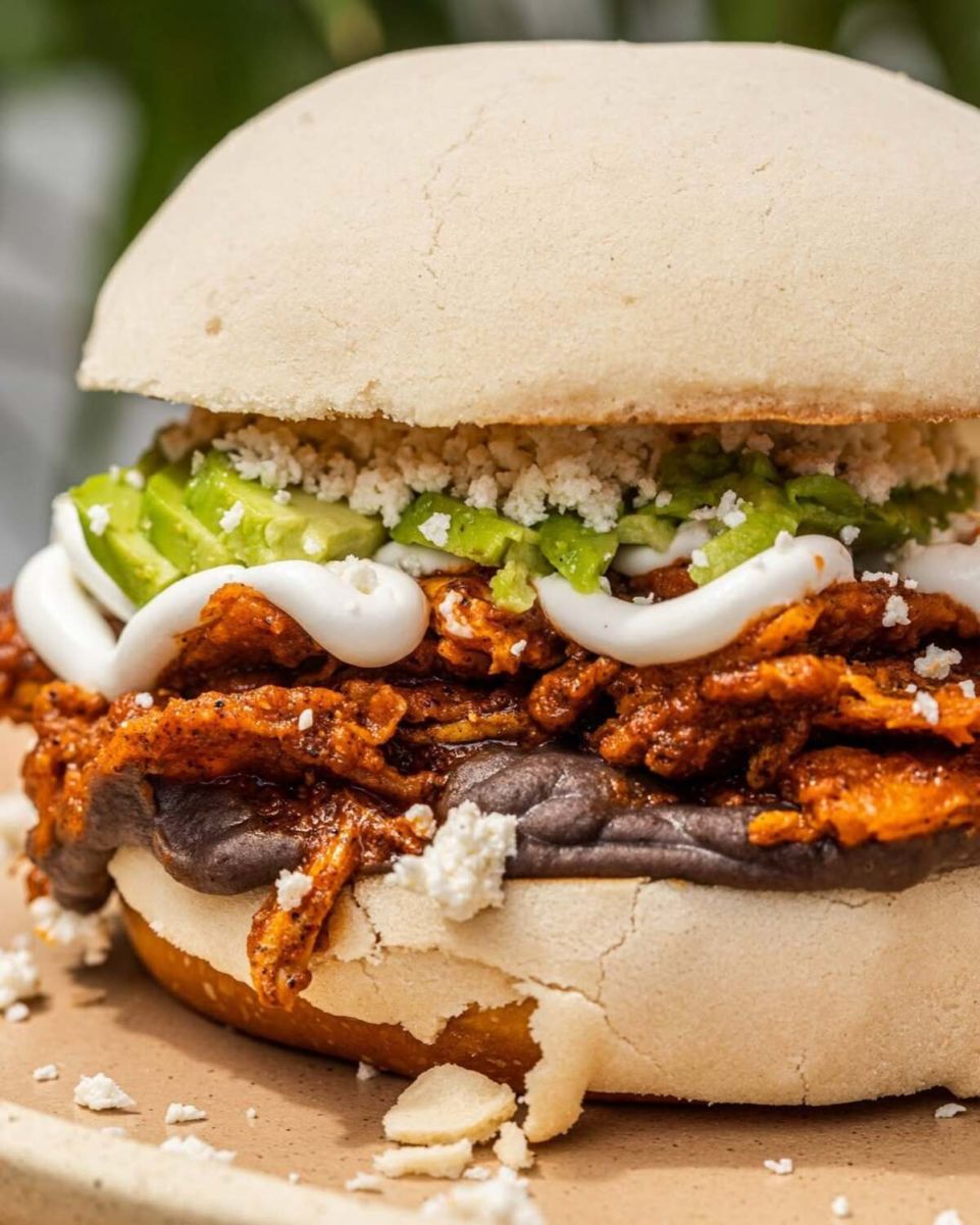 Dónde comer tortas de chilaquiles en la CDMX como un auténtico chilango 