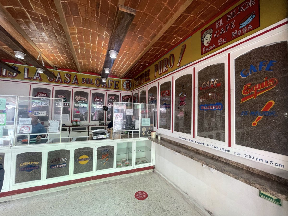 Café Equis, el café más antiguo de la CDMX