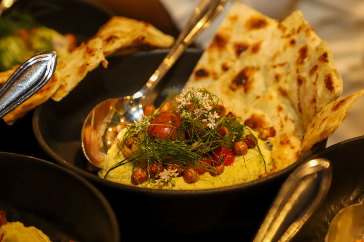 El chef Javier Plascencia realizó el menú de MarHumo durante el Relish the Heritage del JW Marriott 