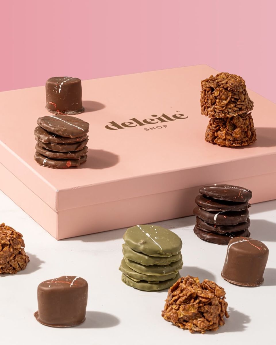 Caja de dulces para regalar de deleite shop. 