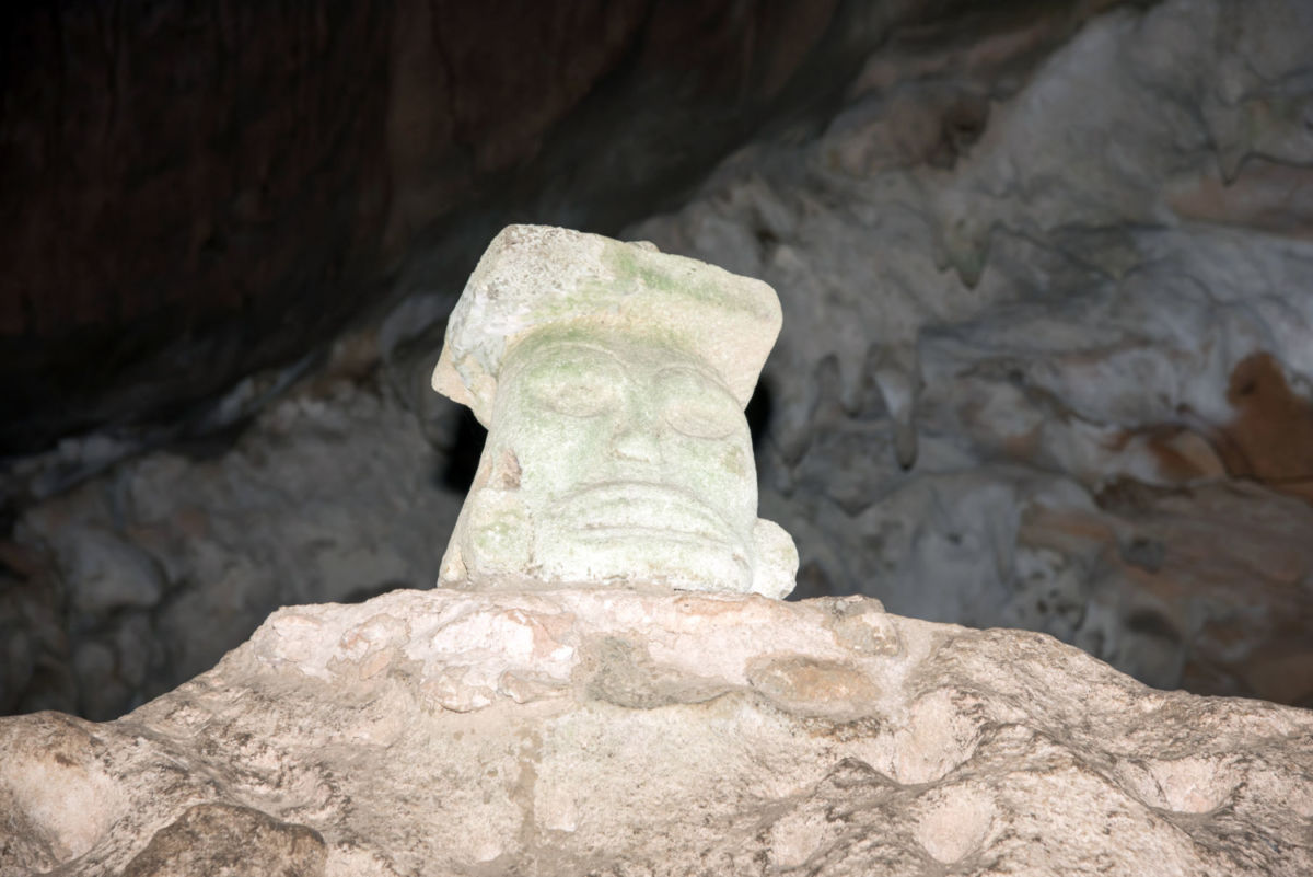 Estas cuevas miden alrededor de ocho kilómetros y miden 65 metros de profundidad 