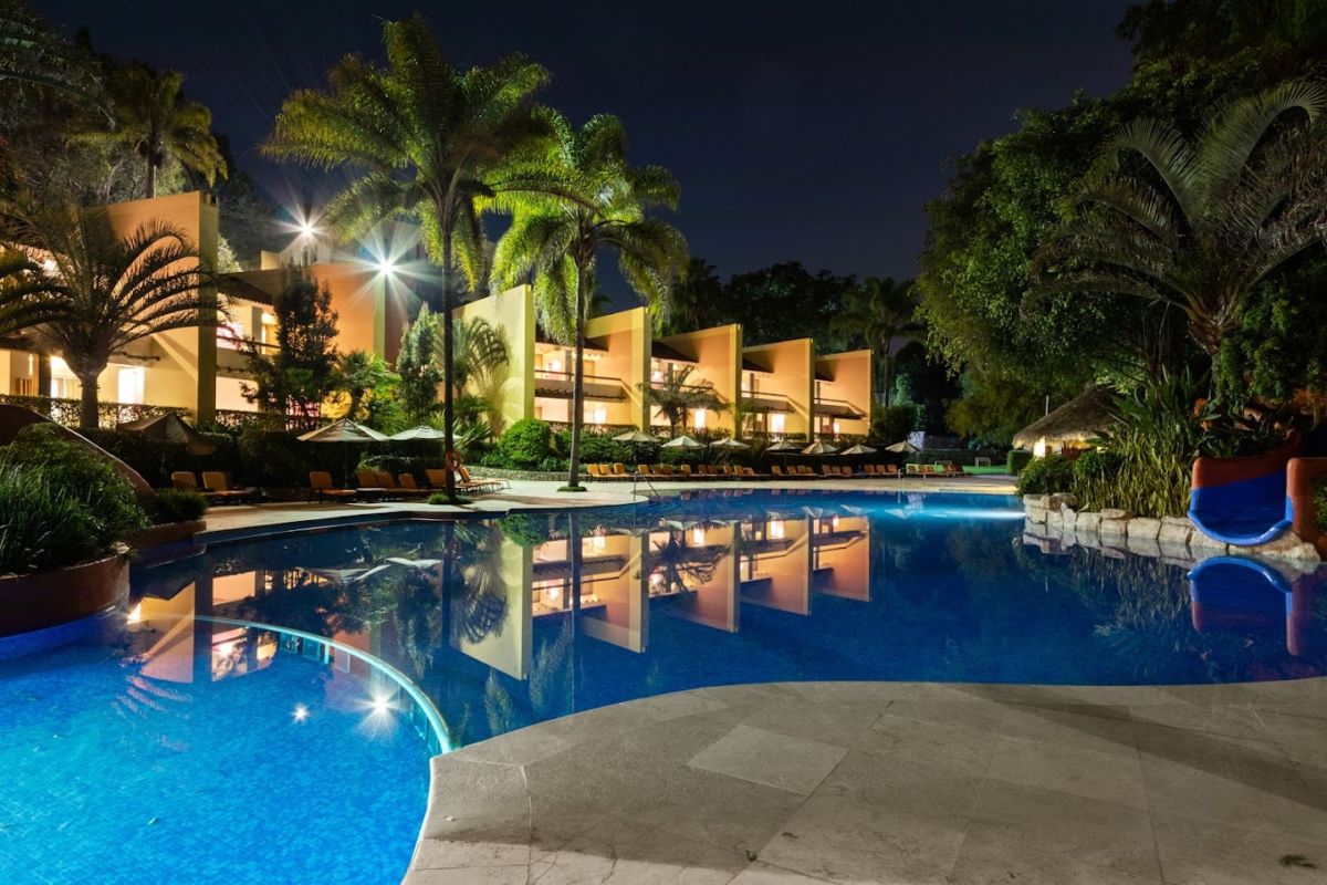 Alberca del Hotel Rancho San Diego 