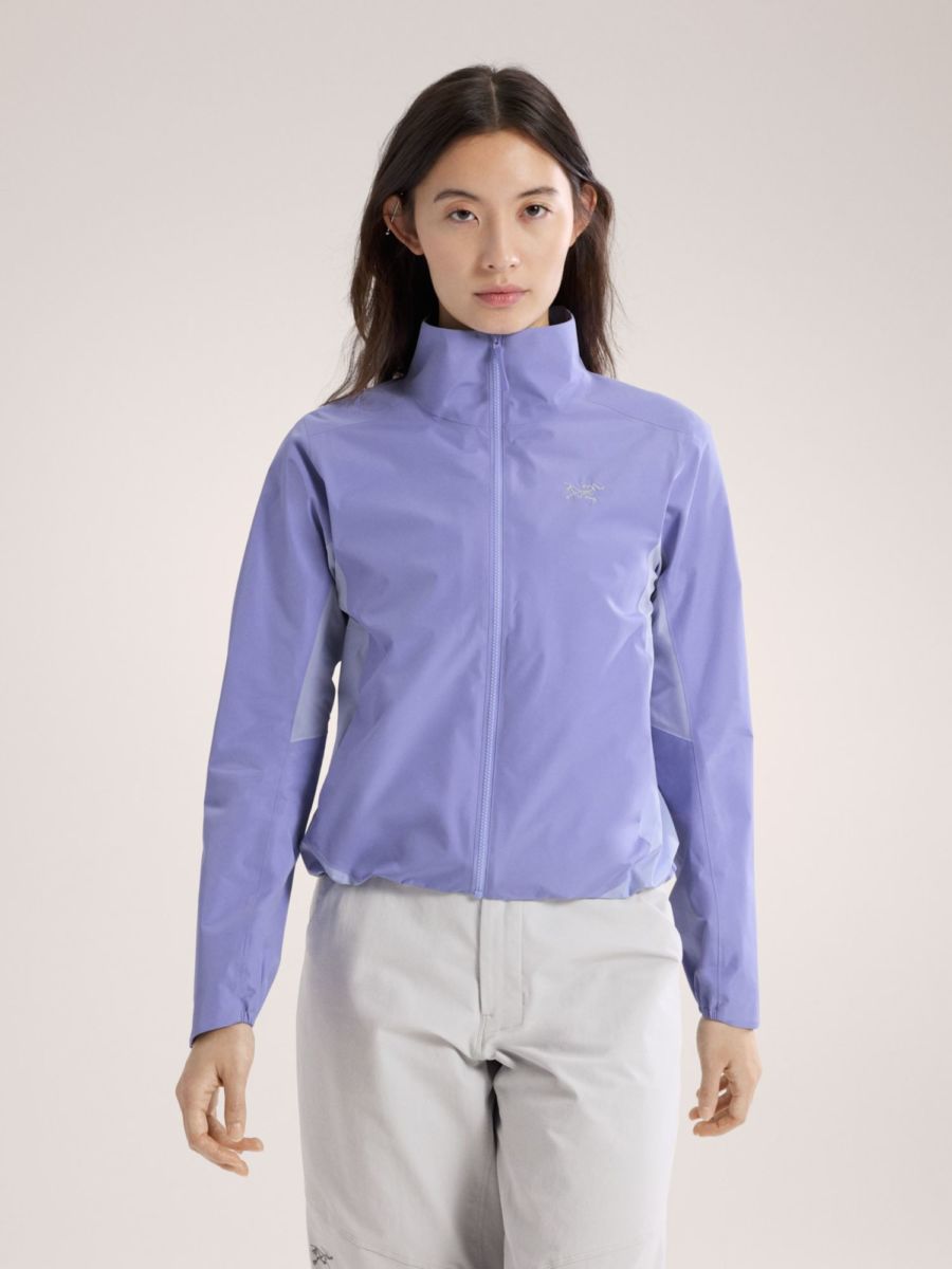 impermeable morado