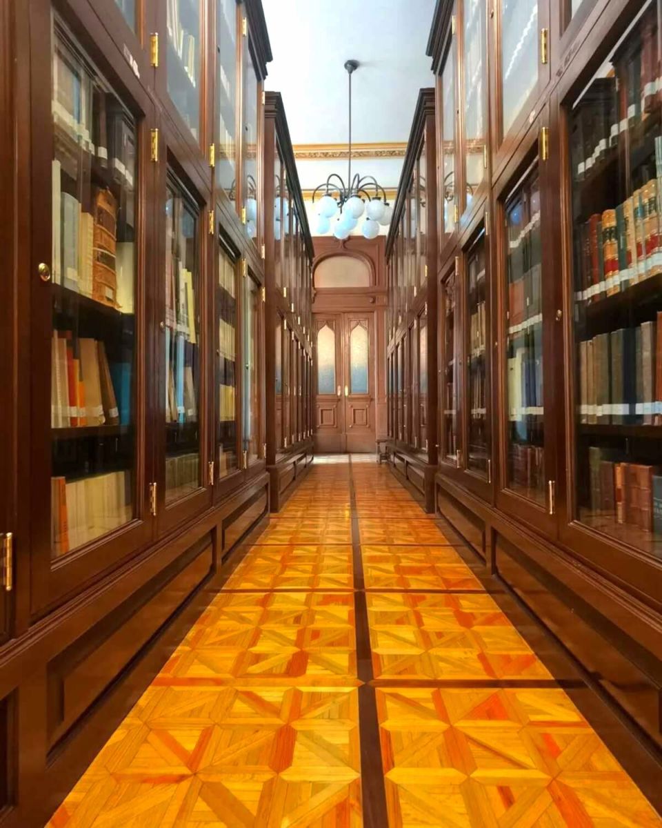 Biblioteca del Palacio Postal
