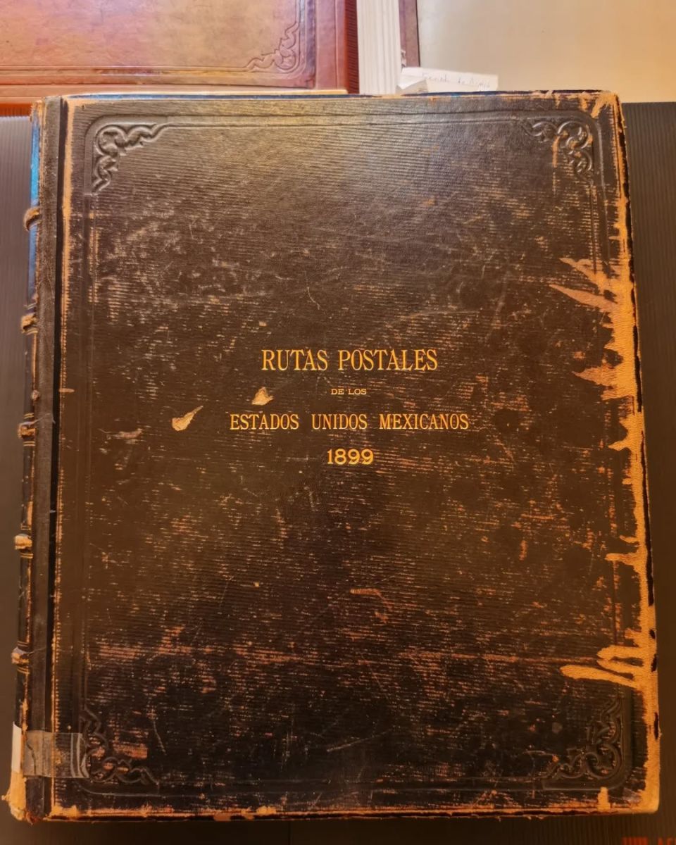 Biblioteca del Palacio Postal