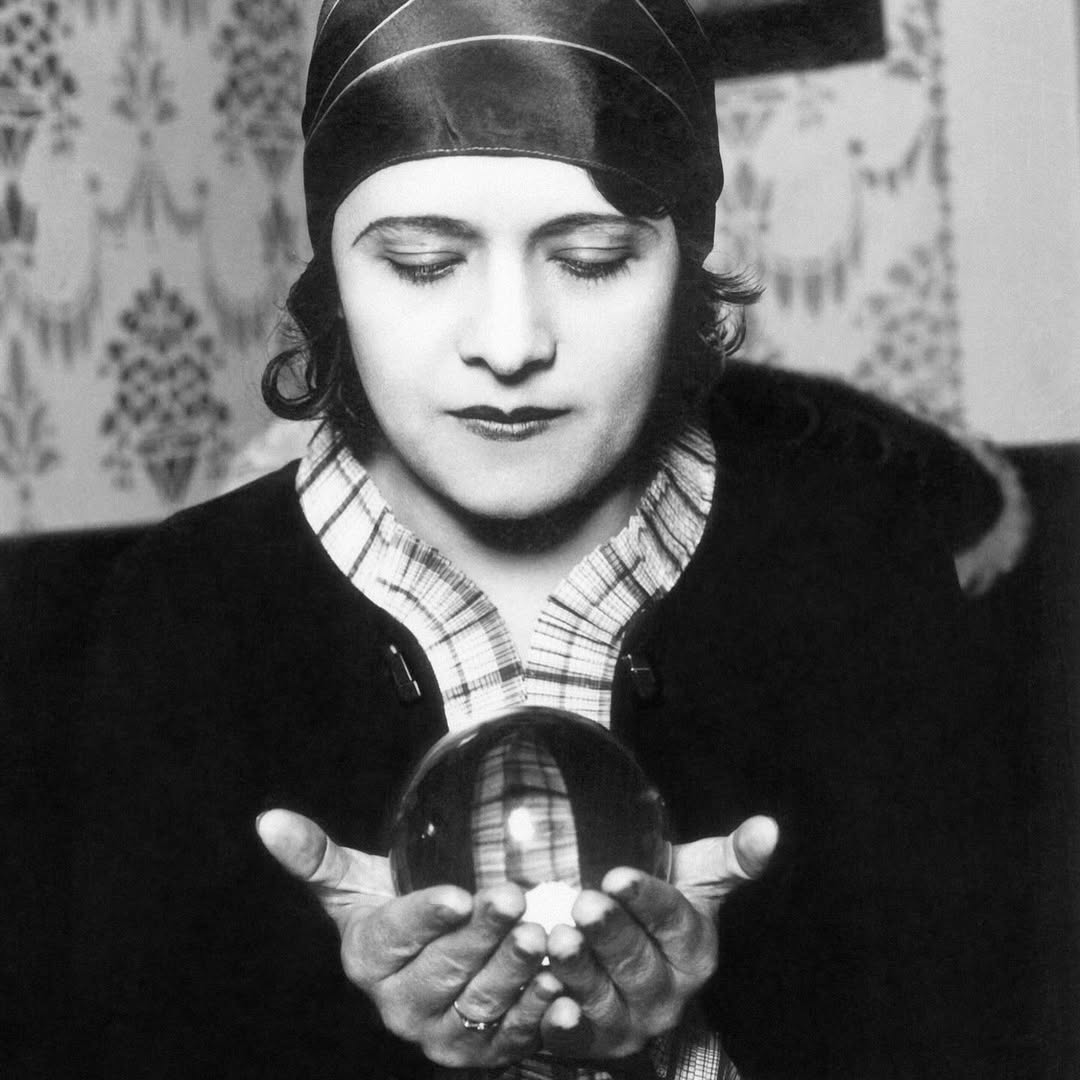 exposición de esoterismo en el munal