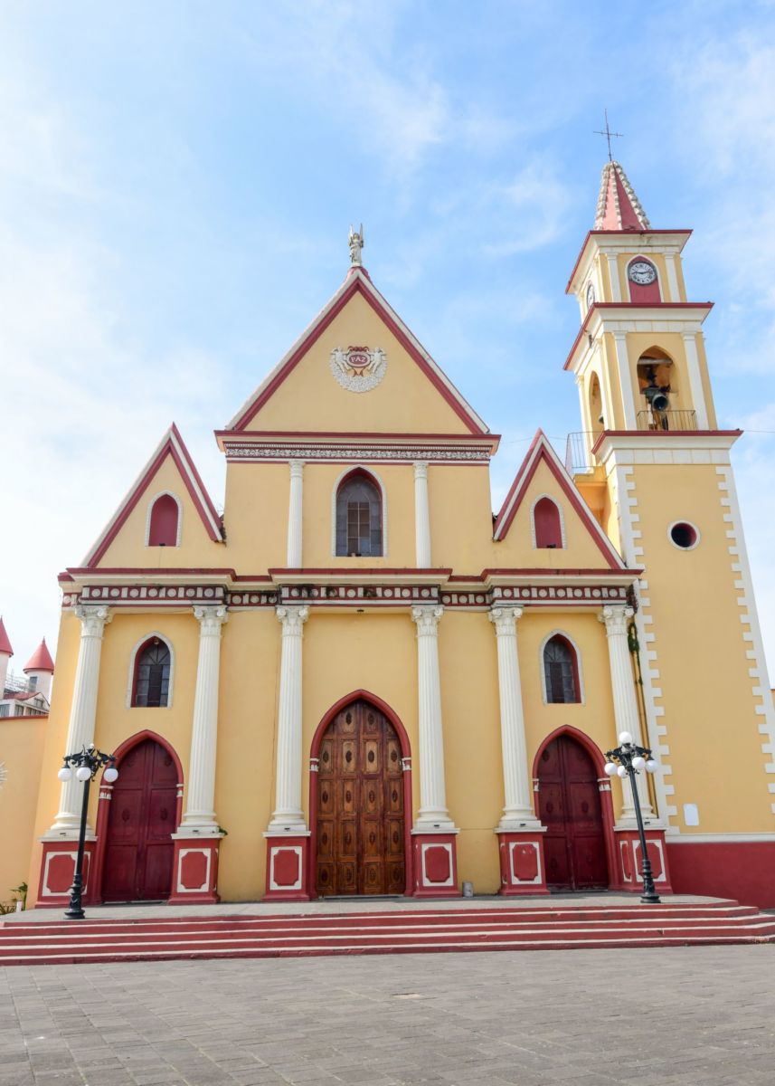 Parroquia de San Mateo Apóstol en el Pueblo Mágico de Naolinco 