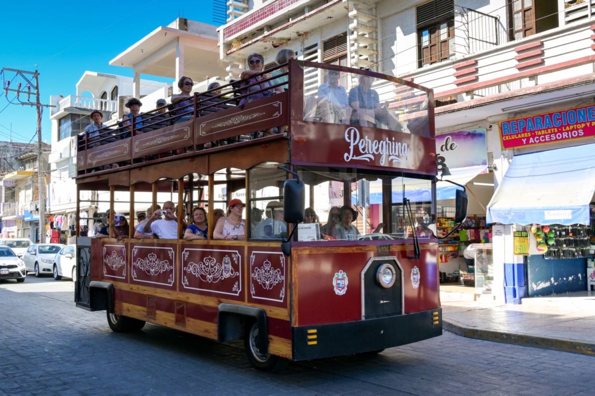 El Tranvía 'Peregrino' ofrece recorridos gratuitos de martes a domingos en Manzanillo