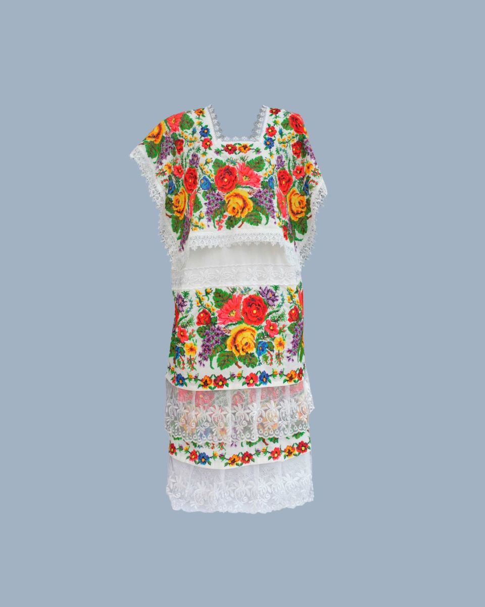 En FONART puedes comprar ropa tradicional mexicana elaborada por artesanos