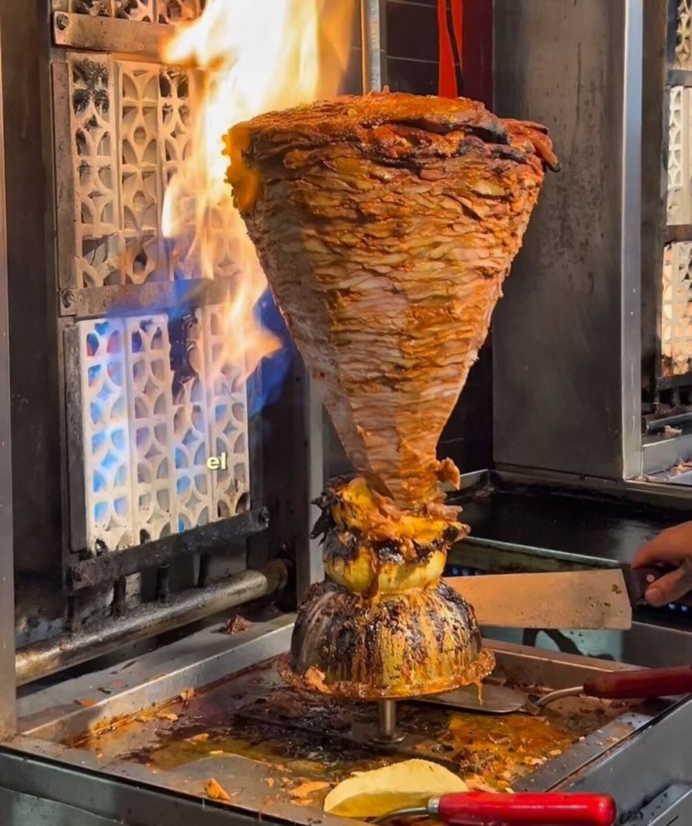 Trompo de picaña en CDMX.