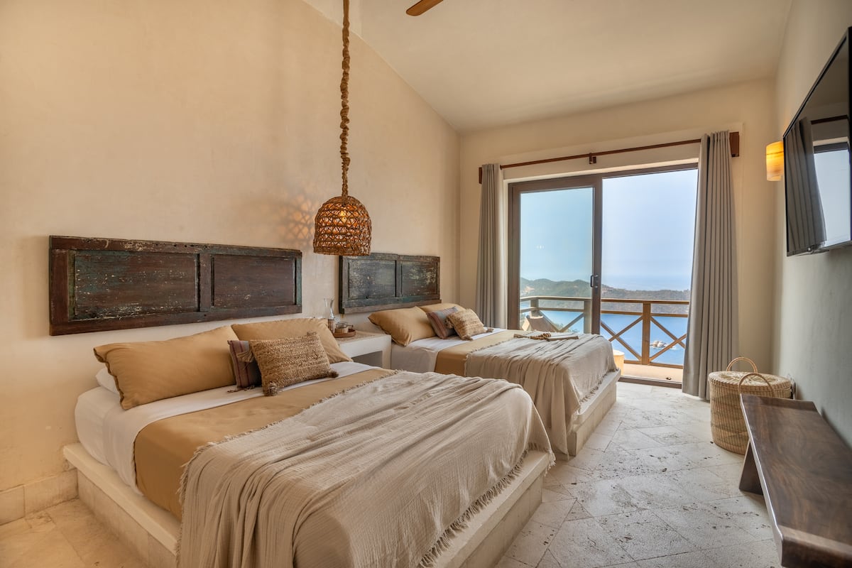 Luna de Sal tiene 4 habitaciones, 9 camas y capacidad para 15 huéspedes 